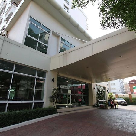 廊曼国际机场皇家蜜蜂公寓式酒店 曼谷 外观 照片